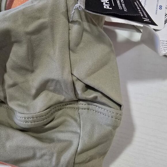 NWT PrAna Women's Size Medium Bikini Top Willow Falls/ Reversible Quick Drying - Picture 8 of 10